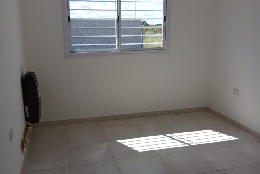 WhatsApp Image 2025-11-11 at 10.31.58 (2)