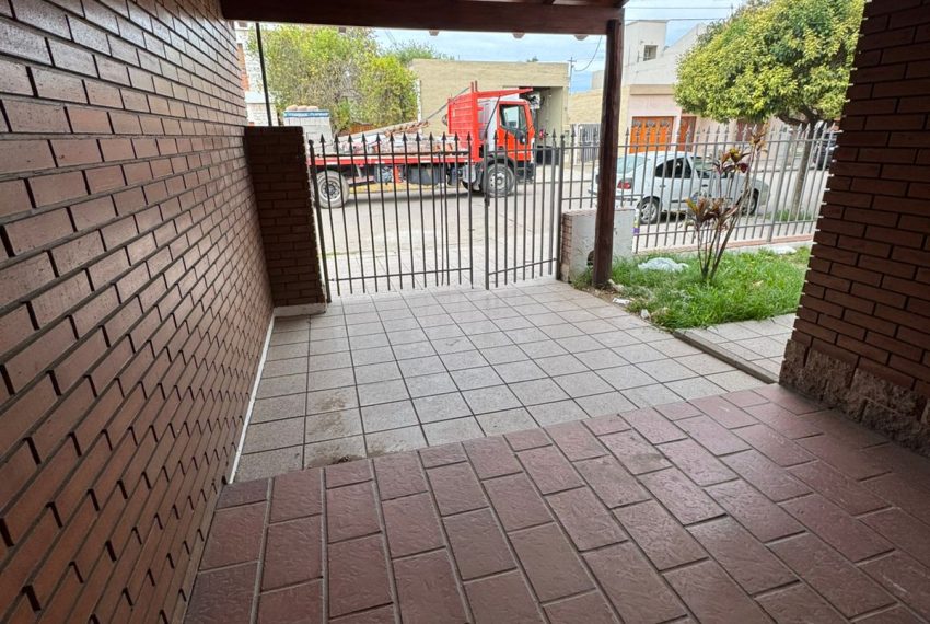 WhatsApp Image 2025-12-22 at 11.11.52 (1)